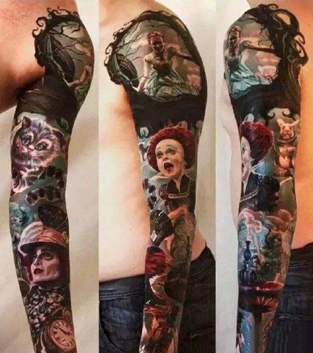 点击大图看下一张：梦幻炫彩的一组大花臂纹身作品欣赏