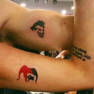 点击大图看下一张：一组有趣的情侣小纹身图案欣赏