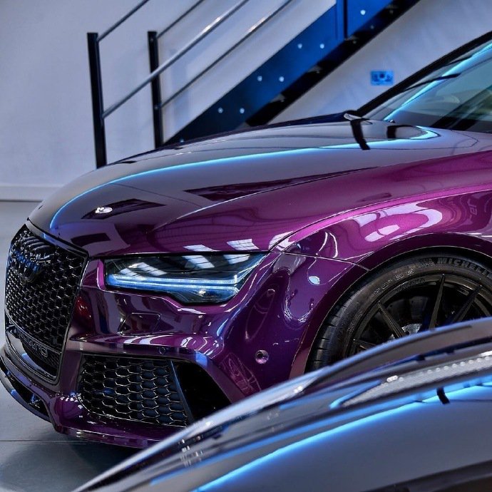点击大图看下一张：一组骚紫色奥迪RS6图片欣赏