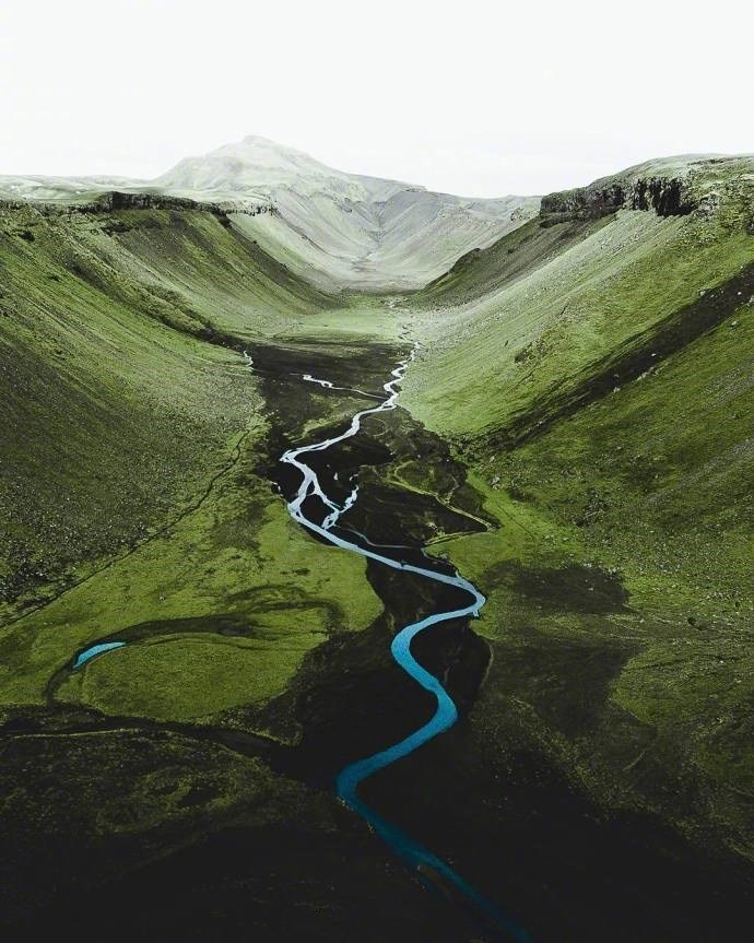 点击大图看下一张：Iceland 冰岛，就像好大一块抹茶蛋糕