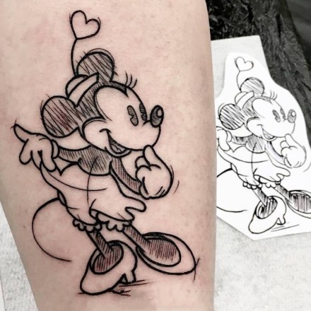 点击大图看下一张：可爱的9张卡通米老鼠纹身图案