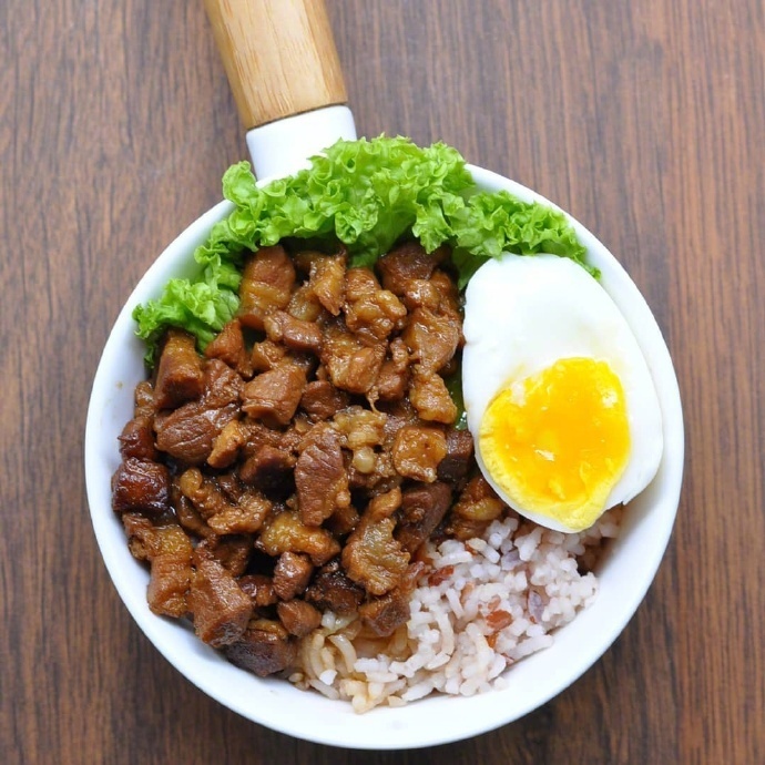 点击大图看下一张：简单的米饭套餐，却格外的让人食欲大开