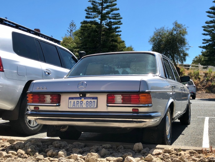 点击大图看下一张：Fremantle的奔驰W123图片欣赏