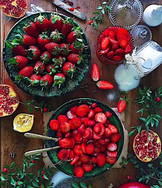 点击大图看下一张：满屏都是红红的草莓看着都会很舒服
