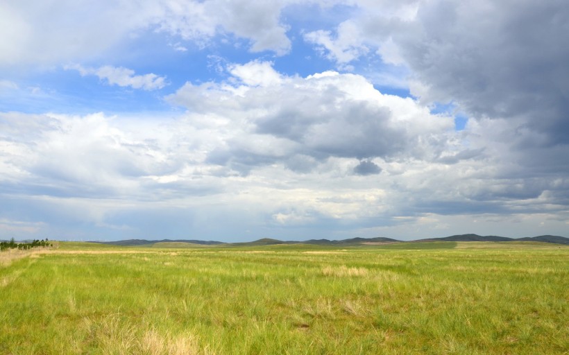 点击大图看下一张：内蒙锡林郭勒盟草原风景图片