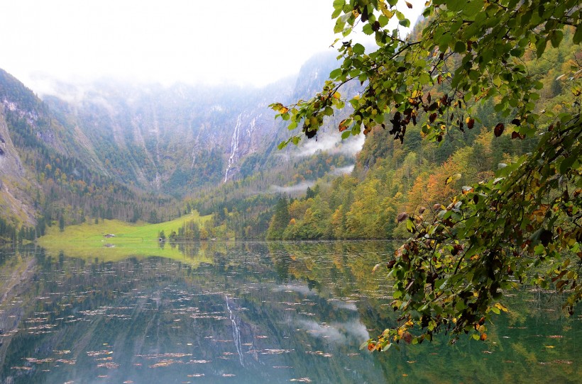 点击大图看下一张：德国国王湖内湖风景图片