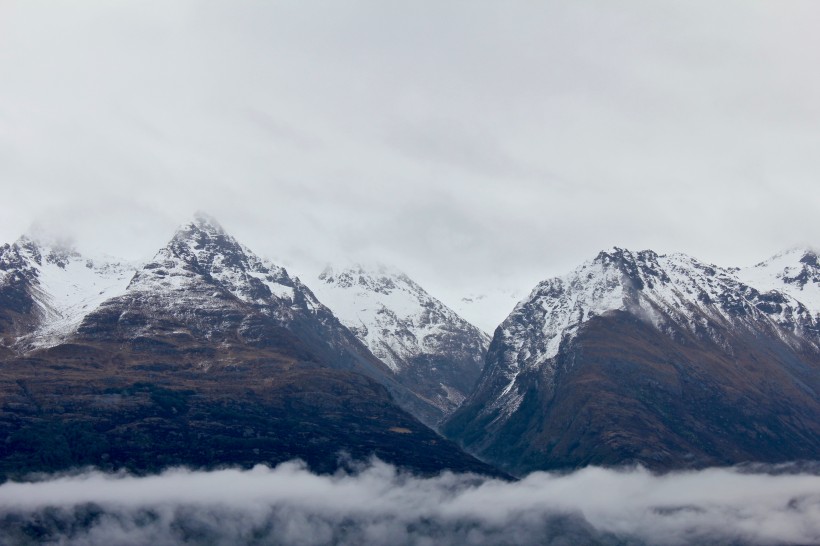 点击大图看下一张：瑞士阿尔卑斯山风景图片
