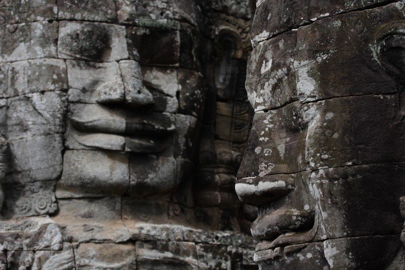 点击大图看下一张：柬埔寨吴哥窟风景图片