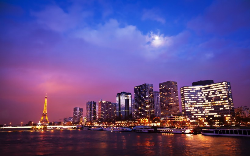 点击大图看下一张：巴黎城市灯火辉煌的夜景图片