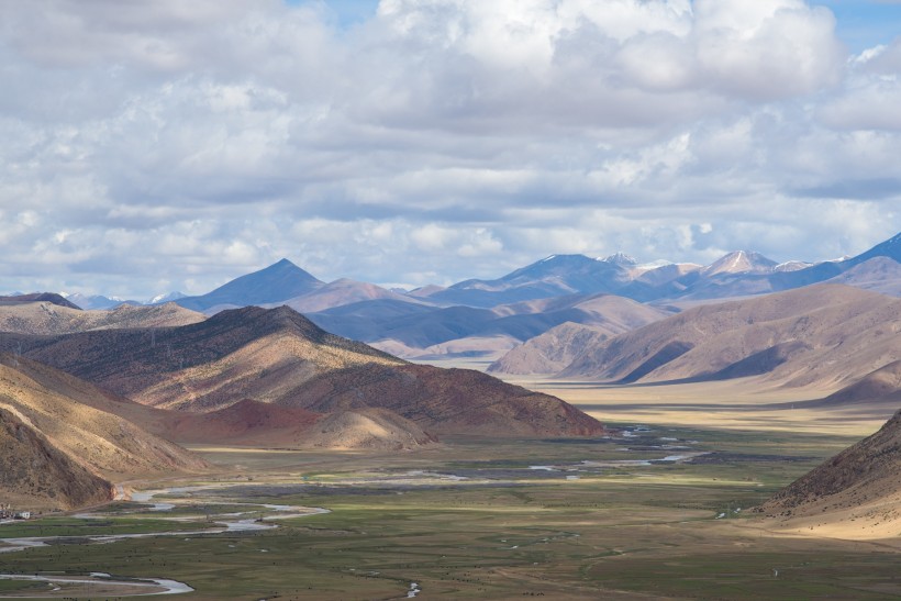 点击大图看下一张：四川昌都邦达草原风景图片