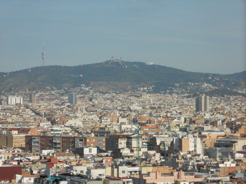 点击大图看下一张：西班牙巴塞罗那风景图片