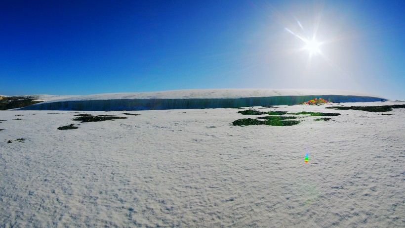 点击大图看下一张：青海八一冰川风景图片