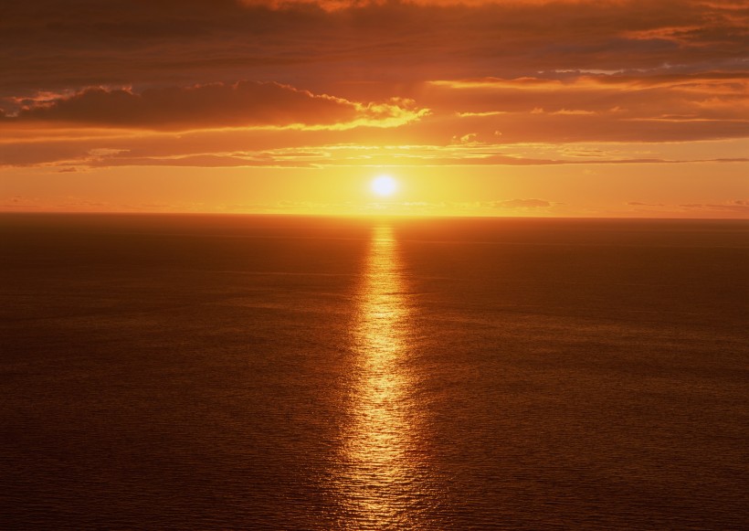 点击大图看下一张：北海道日落美景图片