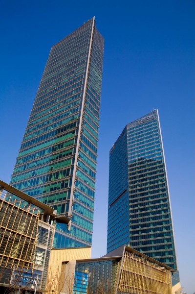 点击大图看下一张:北京CBD华贸中心图片