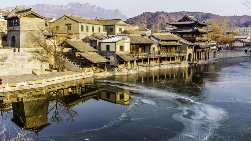 点击大图看下一张：北京古北水镇风景图片