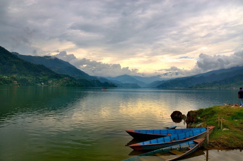 点击大图看下一张：尼泊尔博卡拉风景图片