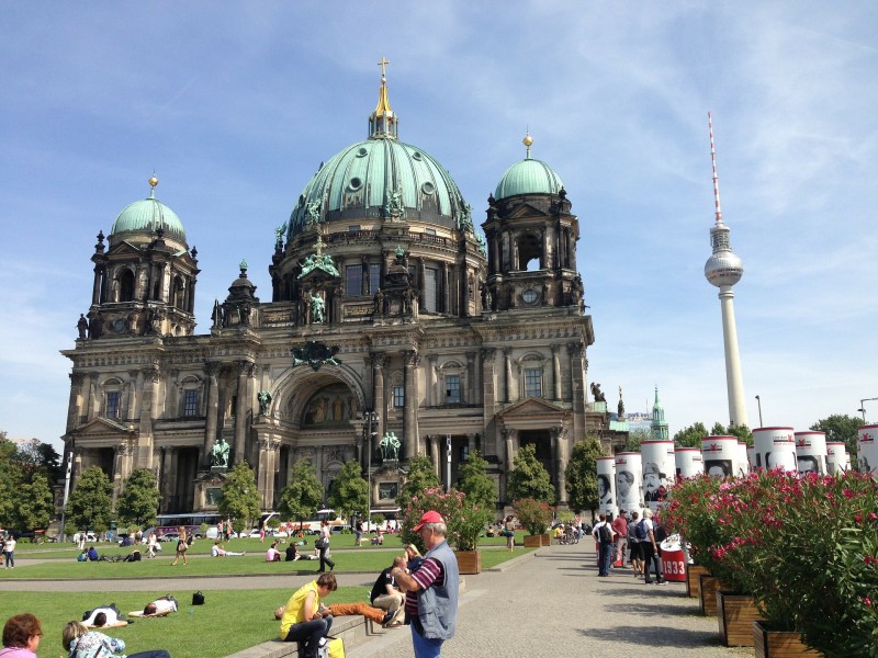 点击大图看下一张：柏林大教堂图片