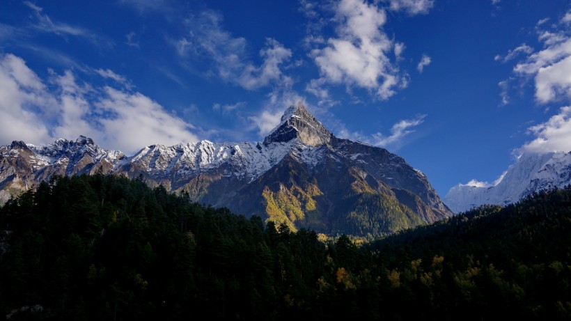 点击大图看下一张：西藏波密风景图片
