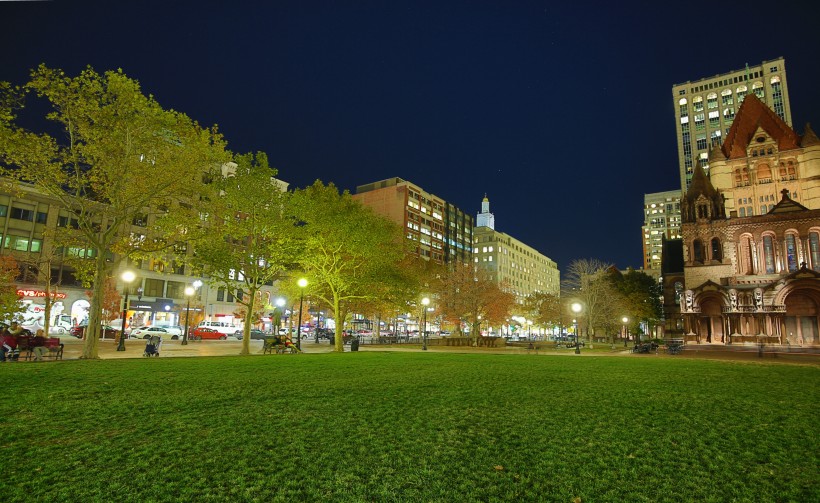 点击大图看下一张：美国波士顿夜景图片