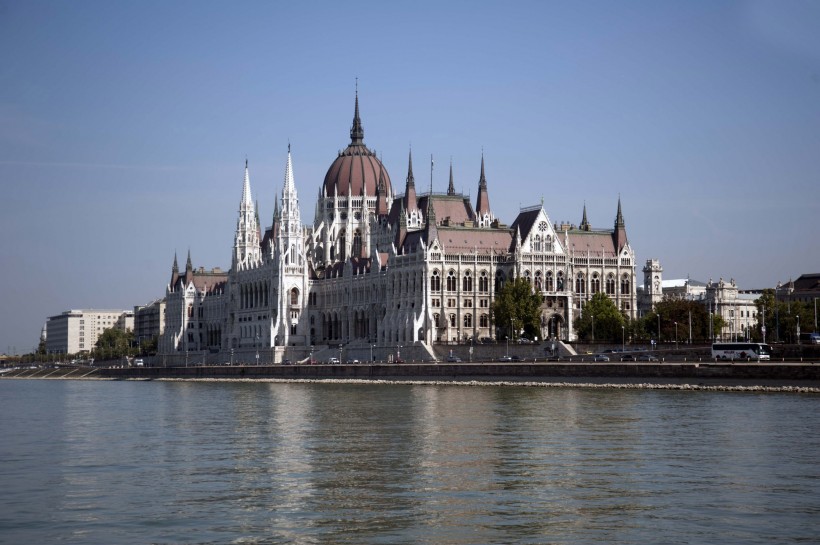 点击大图看下一张：匈牙利首都布达佩斯风景图片