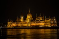 匈牙利首都布达佩斯夜景图片_9张