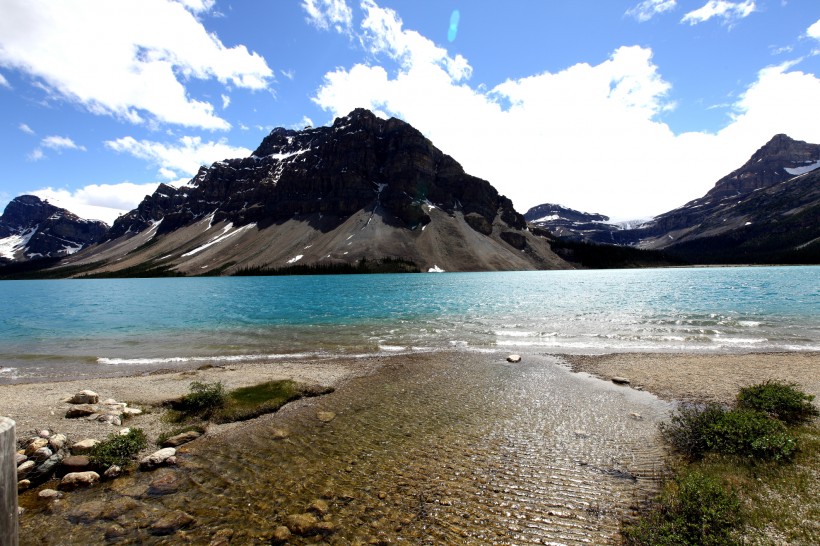 点击大图看下一张：加拿大落基山脉公园风景图片