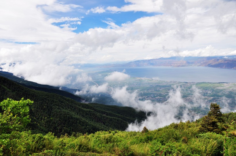 点击大图看下一张：云南苍山风景图片