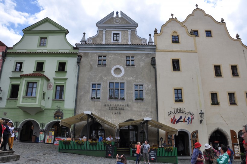 点击大图看下一张：捷克CK童话小镇风景图片