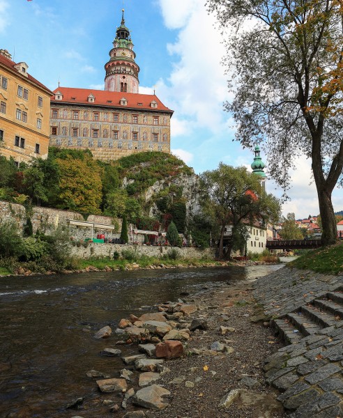 点击大图看下一张：捷克克鲁姆洛夫城堡风景图片