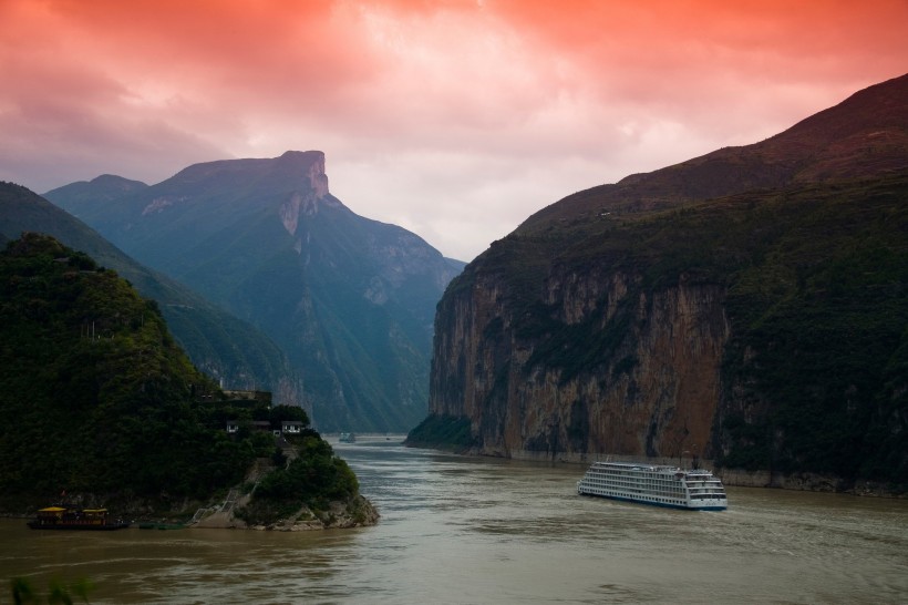 点击大图看下一张：重庆长江三峡图片