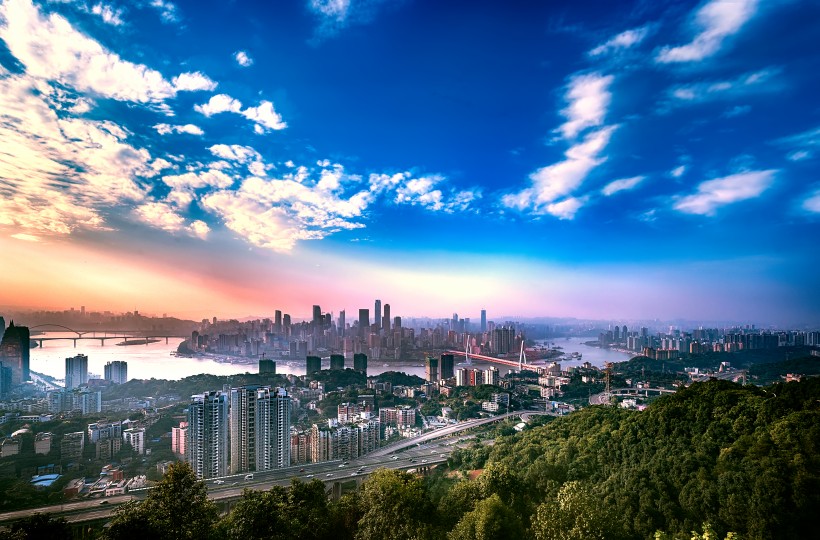 点击大图看下一张：重庆建筑风景图片
