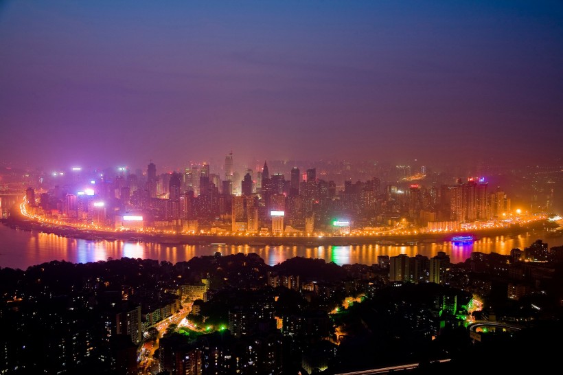 点击大图看下一张：重庆繁华城市图片