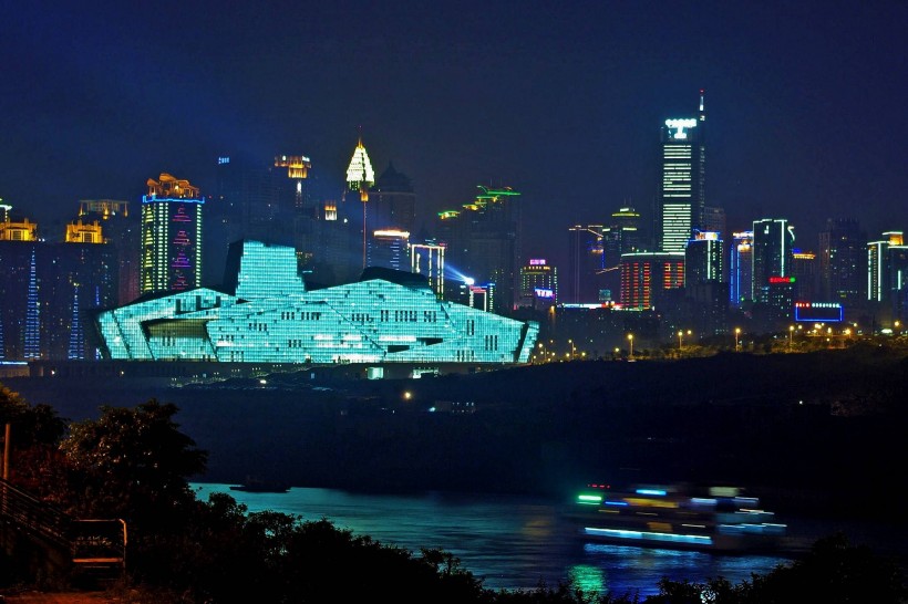 点击大图看下一张：山城重庆璀璨夜景图片