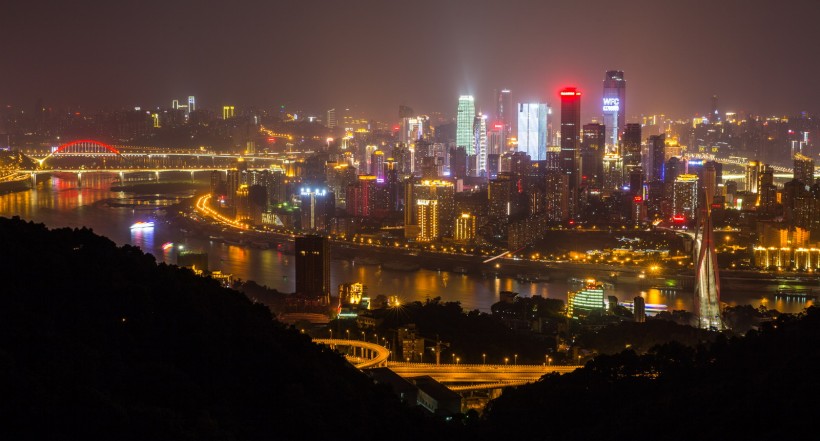 点击大图看下一张：重庆夜景图片