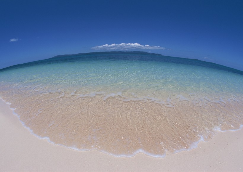点击大图看下一张：冲绳岛的海洋图片