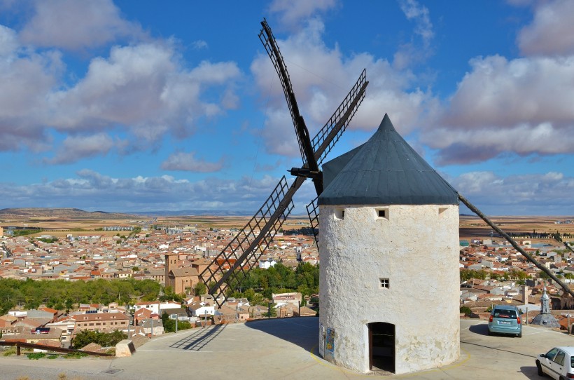 点击大图看下一张：西班牙孔苏埃格拉风景图片