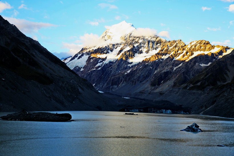 点击大图看下一张：新西兰库克山风景图片