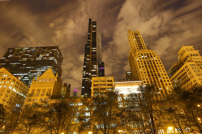 点击大图看下一张：美国芝加哥皇冠喷泉风景图片