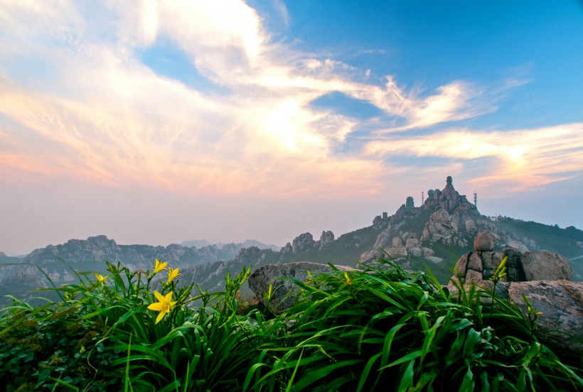 点击大图看下一张：山东青岛崂山丹炉峰风景图片