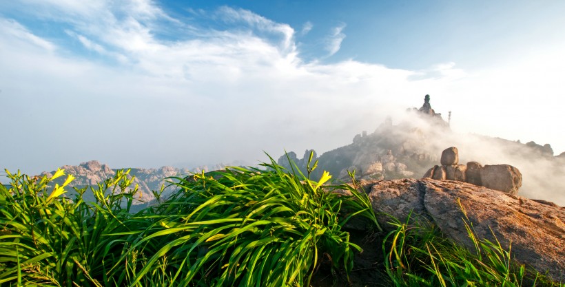 点击大图看下一张：山东青岛崂山丹炉峰风景图片