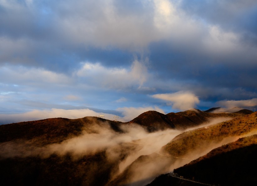 点击大图看下一张：四川大瓦山云海风景图片