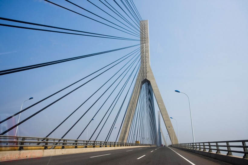 点击大图看下一张：上海东海大桥图片
