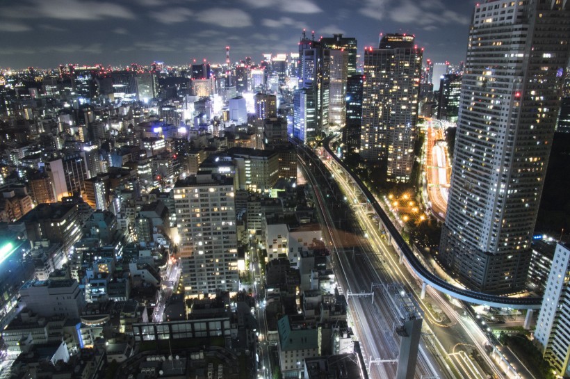 点击大图看下一张：日本东京夜景图片
