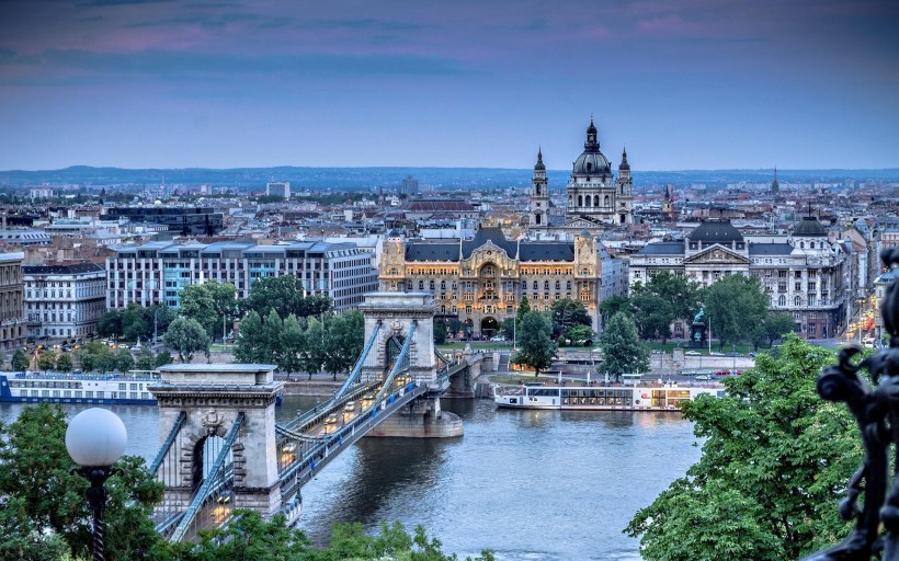 点击大图看下一张：德国德累斯顿城市风景图片