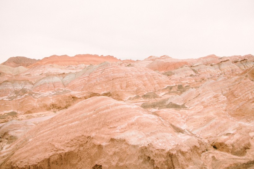 点击大图看下一张:甘肃敦煌戈壁大漠风景图片