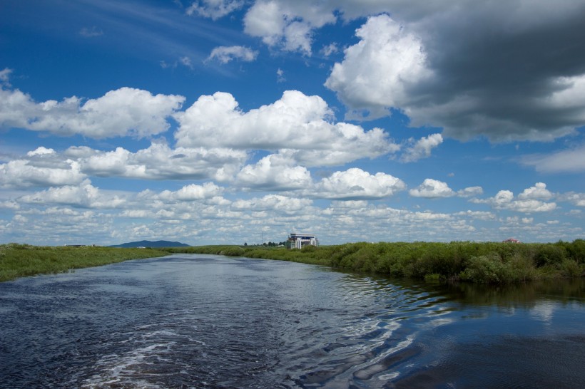 点击大图看下一张：内蒙古额尔古纳河风景图片