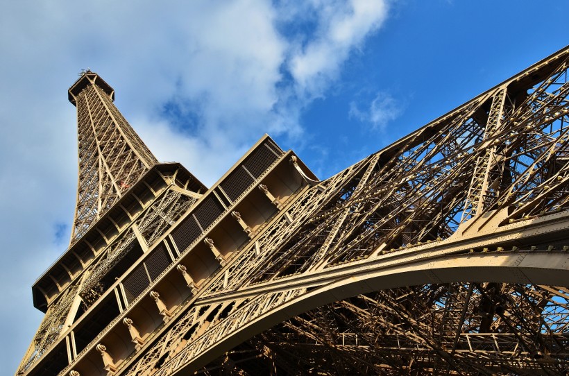 点击大图看下一张：法国埃菲尔铁塔图片