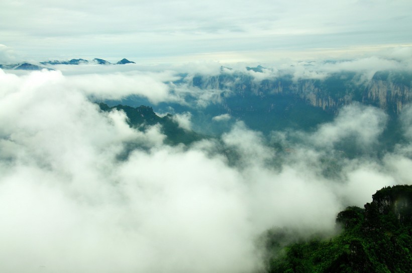 点击大图看下一张：湖北恩施大峡谷云海风景图片