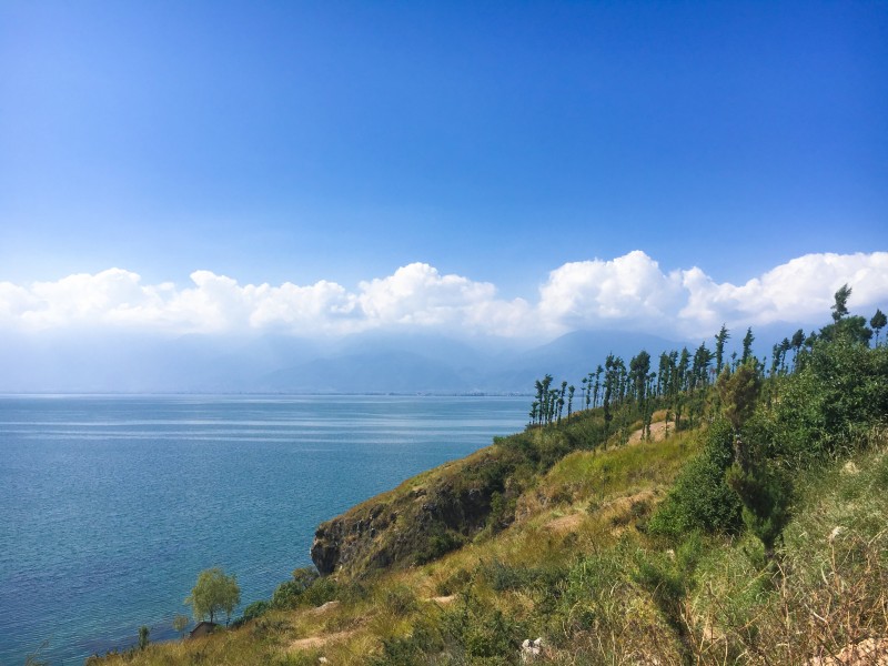 点击大图看下一张：云南昆明大理洱海风景图片