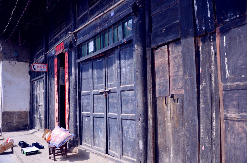 点击大图看下一张：陕西商洛凤凰古镇风景图片
